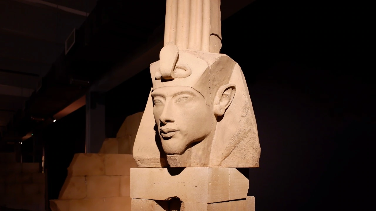 amenhotep akhenaton
